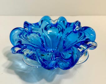 Vintage Murano Cobalt Blue Glass Ruffled Bowl With Bullicante Bubbles 8.25”