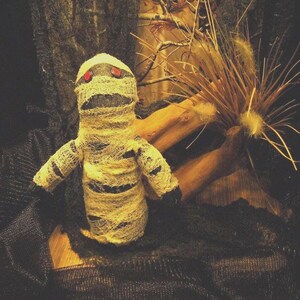 Mummy Doll/Halloween Decoration/Zombie Sock Doll/Halloween Gift/Adorable Halloween Mummy/Photo Prop/Binx Mummy Sock Halloween Decoration