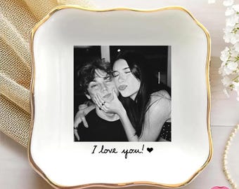 Custom Couple Portrait Ring Dish, Valentine Gift, Wedding Gift for Couple, Custom Ring Holder Gifts, Personalized Photo Jewelry Tray