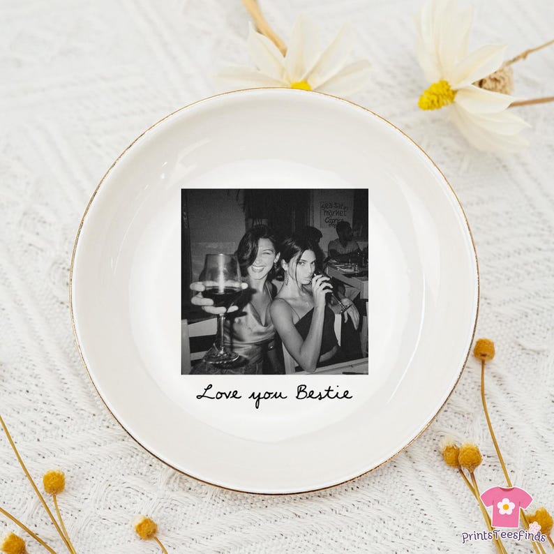 Personalized Bestie Photo Jewelry Dish: Ceramic Trinket Tray for Best Friend, Birthday Gifts For Bestie, Bridesmaid Proposal Tray - Round