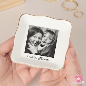 Personalized Bestie Photo Jewelry Dish: Ceramic Trinket Tray for Best Friend, Birthday Gifts For Bestie, Bridesmaid Proposal Tray - Scalloped