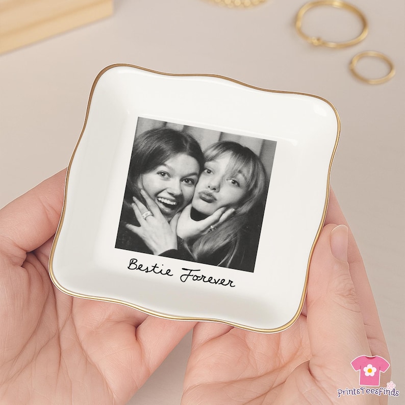 Personalized Bestie Photo Jewelry Dish: Ceramic Trinket Tray for Best Friend, Birthday Gifts For Bestie, Bridesmaid Proposal Tray - Scalloped