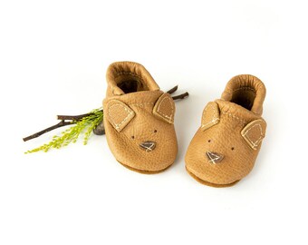 Sahara Bear // Zapatos de cuero Cute Critters para bebés y niños pequeños // Mocasines de cuero de alta calidad fabricados en EE. UU.