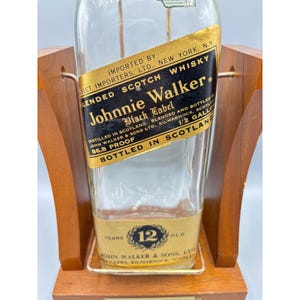 Vintage Johnnie Walker Black Label lege fles houten standaard van 1/2 gallon afbeelding 3