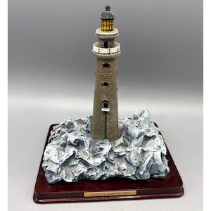 Oneida Minots Ledge Lighthouse Model Figurine Nautical Decor