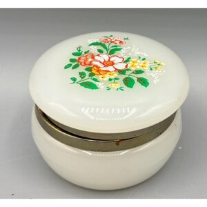 Vtg White Floral Round Trinket Box Vanity Plastic Hinged Lid & Gold Accents