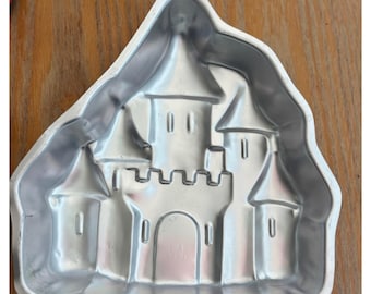 Vtg 90s Wilton Castle Cake Pan Aluminum 1998 Princess King Queen Birthday