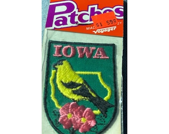 Vtg Iowa Iron On Patch By Voyager Goldfinch Pink Flower State Travel Souvenir