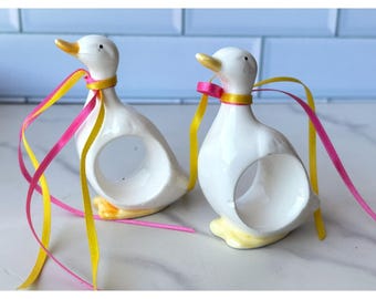Vintage Keramik Ente Serviettenringe 2er Set Weiße Gans Rosa Gelb Band Dekor