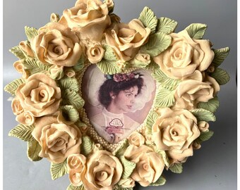 ヴィンテージ カントリー フォトフレーム フラワー ハート y2k 平成レトロ Vtg 1991 United Design Fancy Frames Heart Bouquet 3D Rose Floral