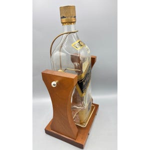 Vintage Johnnie Walker Black Label lege fles houten standaard van 1/2 gallon afbeelding 5