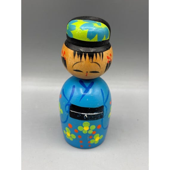 ⬛️ 創作こけし 夢筆の作風 手彫り 鎚目仕上げ 木製人形！⬛️ 顔UP