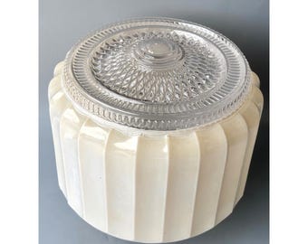 Vintage art-deco melkglas schoolgebouw lichtbol geribbelde zonnestraalvervanging