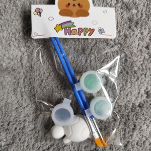 Turtle Painting Kit, Three Paint Pots and Two Brushes, Travel Craft Activity
