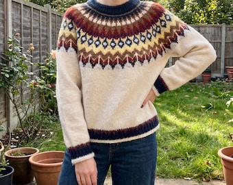 Pull en maille jacquard : Pull en laine douce à col rond style cottage