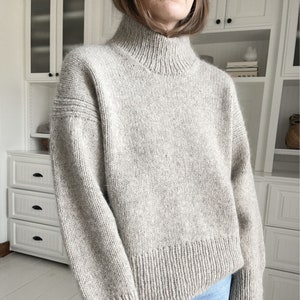 Modello di maglia - Maglione lavorato a maglia, modello di maglia classico, modello di maglione oversize - Il maglione Port
