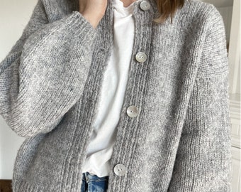 【DISCERNMENT】Prat knit track cardigan Cloud Knit Cardigan - Biscotti | James Perse Los Angeles