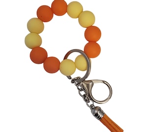 Mini wristlet, bead key chain holder bracelet