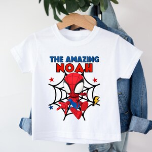 Camiseta de cumpleaños de Spiderman de 2 caras para niño, camiseta de cumpleaños de El Sorprendente Hombre Araña, camiseta de cumpleaños personalizada, viaje de cumpleaños de Disney, camiseta de cumpleaños para niño pequeño imagen 2