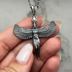 Collana della dea İsis, antica dea egizia, ciondolo della dea egizia, collana ossidata, regalo di San Valentino,