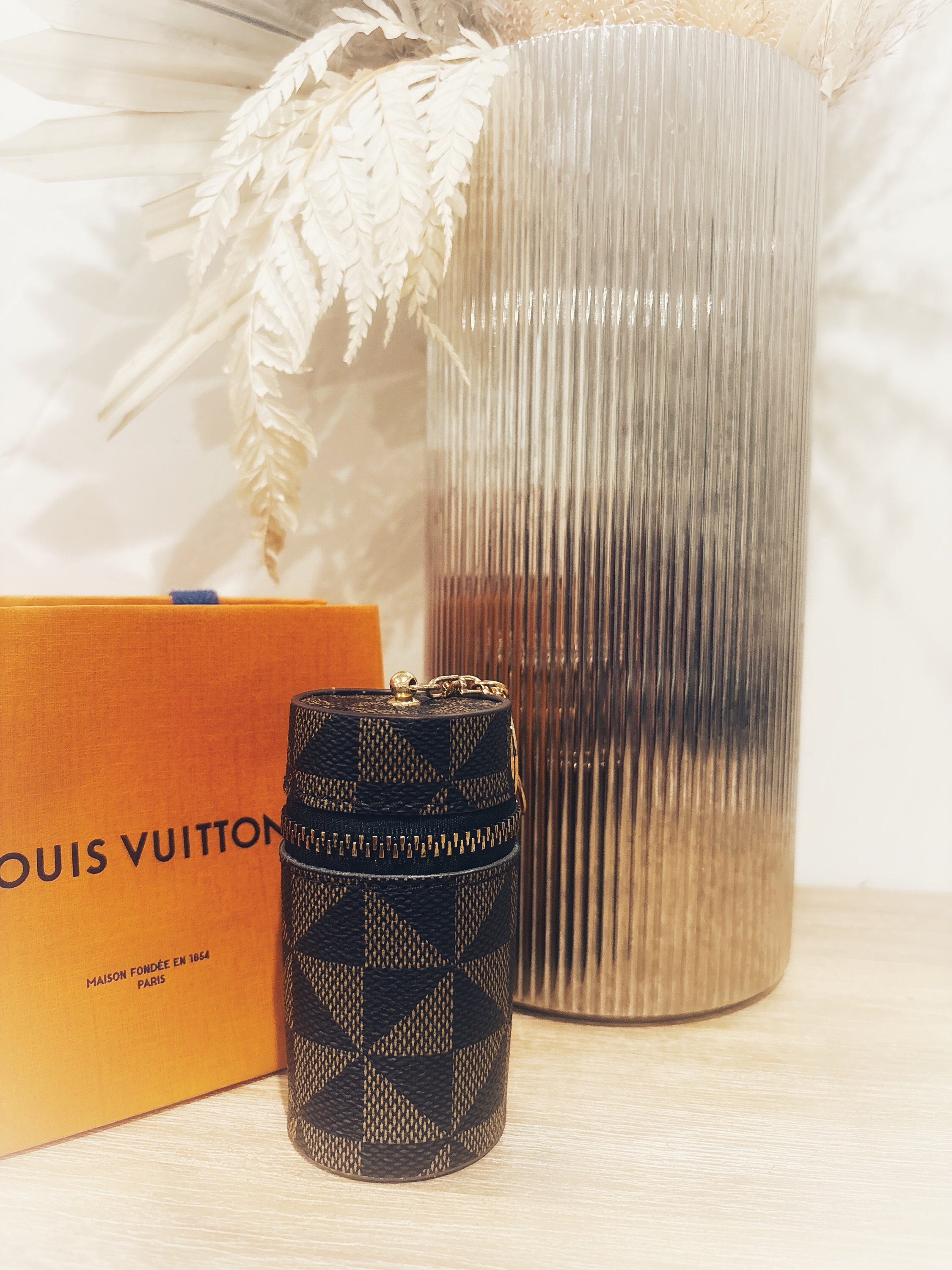 Louis vuitton lipstick case - Etsy 日本