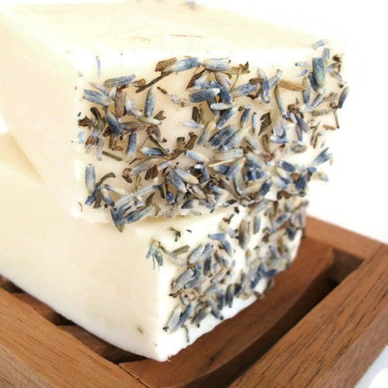 Jabón artesanal de proceso en frío Fields of Lavender, 113 g (4 oz), aroma floral, natural, vegano, aceite esencial, aceite de palma sostenible, fragante, regalo imagen 3