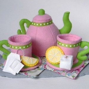 Felt Food Pattern Tea Party Set - PDF