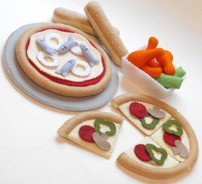 Felt Food PDF Pattern DIY Pizzeria Fun Pizza, Slices, Pan, Chicken Wings, Breadsticks and Pizza Toppings image 3