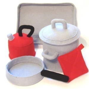 Kitchen Cookin' Pot, Pan, Lid, Tea Kettle, Cookie Sheet and Pot Holder Felt Food PDF Pattern