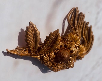 Miriam HASKELL BROOCH, Gilt brass Brooch, Floral Bouquet brooch, with Tassels accent, great condition , app 3 1/4 X 3 in, designer Brooch