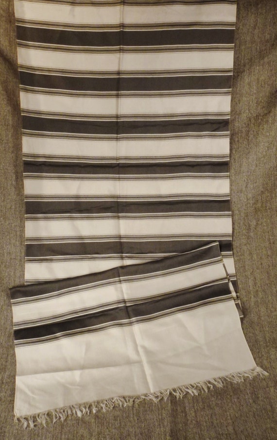 Raw  Silk SCARF 1950s  Black and white Color LINE… - image 5