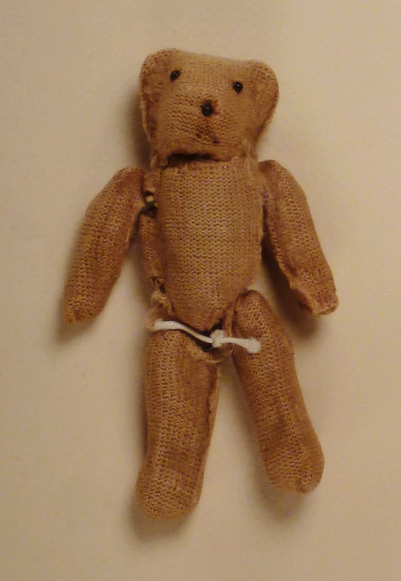 RARE STEIFF BEAR 1900s Mimiature Jointed Squeaker Very Old Wood and Sraw filling As found conditi image 2