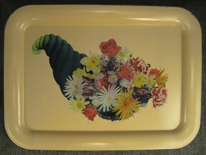 Vintage CORNUCOPIAS Floral 1950s TV Tray Colorful Beige Background App ...