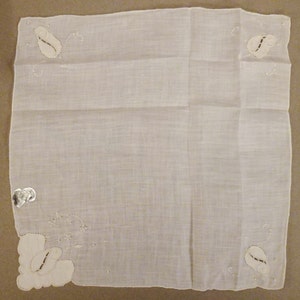 Vintage MADEIRA handkerchief  Hankie Hand Embr. Wedding 12X12 Mint paper tag s Mint
