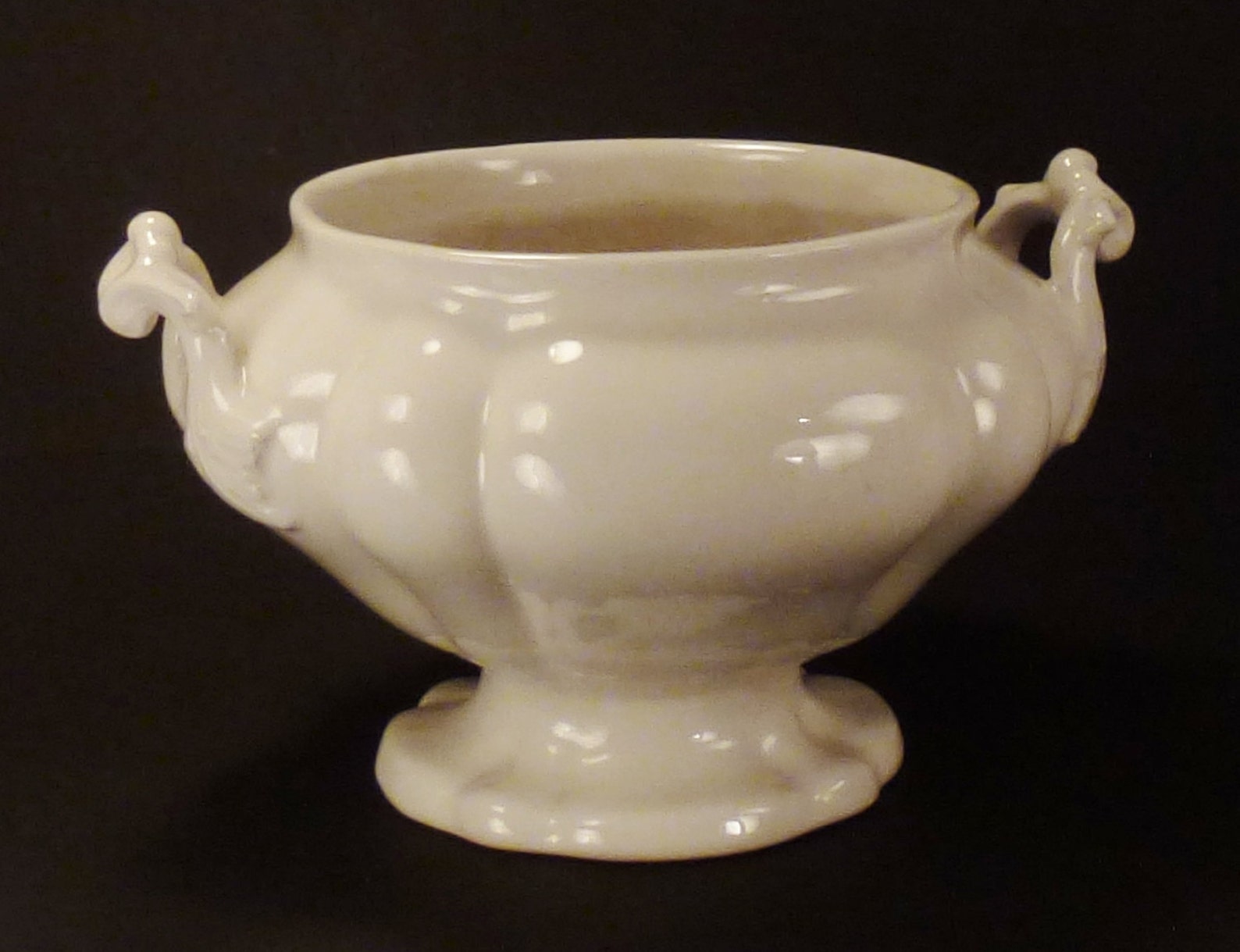 IRONSTONE JARDINIERE Soup Tureen White England App 7 X 12 X 10 Etsy