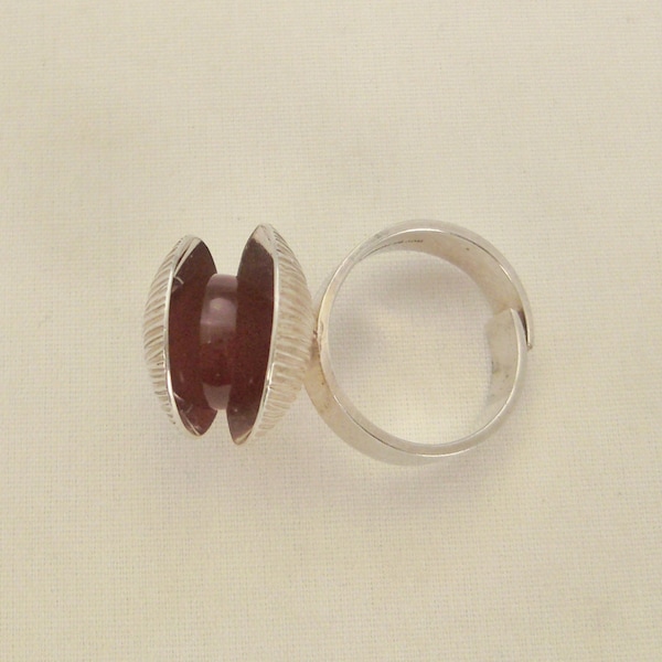 RING FINLAND KUPITAAN Kulta   Moderne Ellis Sterling  red carnelian in shell ball Signed 1960s