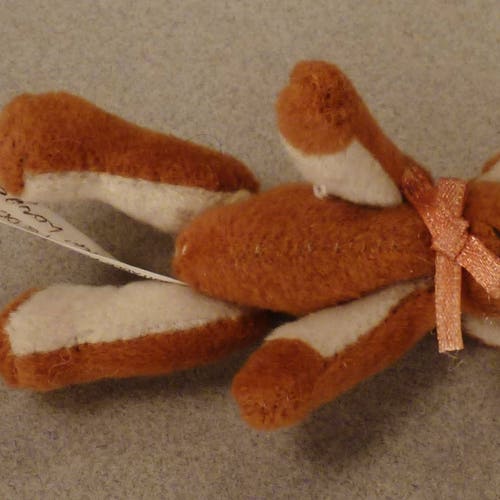 TEDDY BEARS Collectible Signed S London shops Original Tiny Miniature Great condition app 3 x1 3/4x1 in