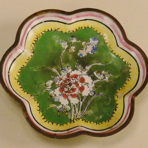 ASIAN CLOISONNE,  Enamel TRAY, Round Decorative, Floral Green background, on copper 3 7/8 in diam