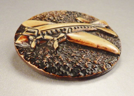 AIRPLANE BUTTON, Large round , Lucite, Gray black… - image 3