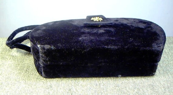 RETRO DECO 1950s Velvet Box Purse Two Handles Dar… - image 4