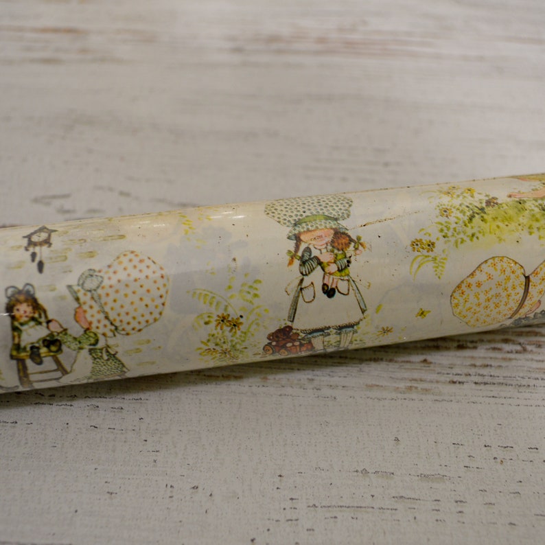 Children Floral Vintage Wrapping Paper  4 Rolls New In Package  Hallmark Norcross Betsey Clark American Greetings Birthday