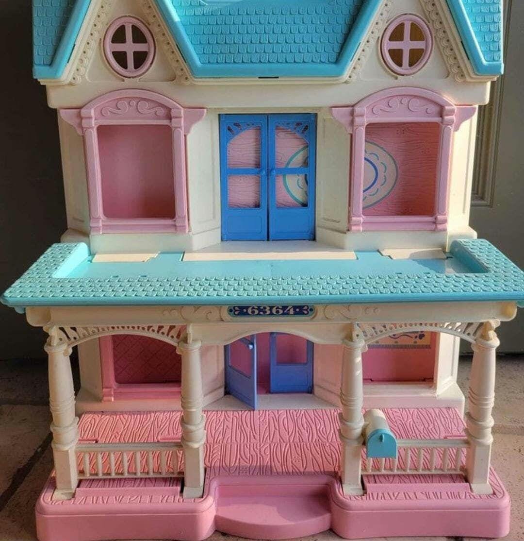 Fisher price 1993 dollhouse discount