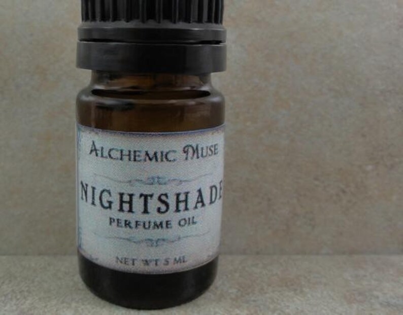 Nightshade - Perfume Oil - Bulgarian Lavender, Madagascar Vanilla, Chocolate - Halloween Collection bild 2