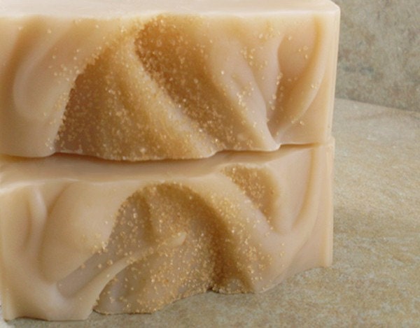 Blackstrap - Handmade Soap - Brown Sugar, Coconut, Vanilla, Fig - Hyg…