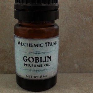 Goblin - Perfume Oil - Pomegranate, Green Mandarin, Precious Woods - Halloween Collection