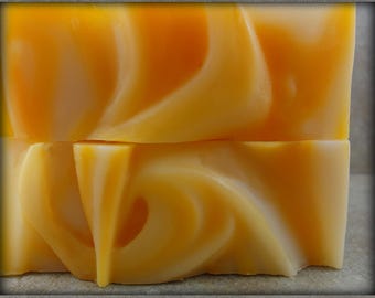 Pumpkin Mallow - Handmade Soap - Pumpkin Brûlée, Marshmallow, Vanilla Bean - Pumpkinfest Collection