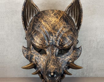 Maschera di lupo Okami in marmo: stile kitsune giapponese, arte indossabile