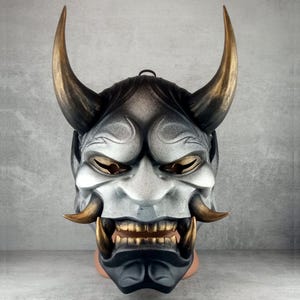 Máscara tradicional japonesa Hannya, máscara de samurai cinza e preta, máscara vestível, máscara de demônio Kabuki, máscara Oni, máscara Oni de decoração de parede com corda