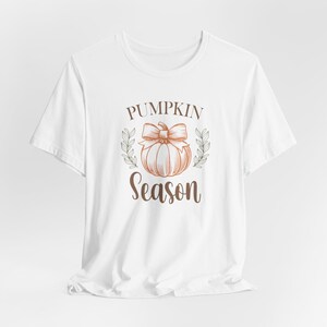 Pumpkin Season T-Shirt | Women&#39;s Autumn Harvest Tee