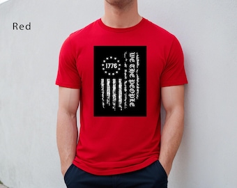 We The People 1776 Flaggen-T-Shirt: Bunt gefärbtes Unisex T-Shirt